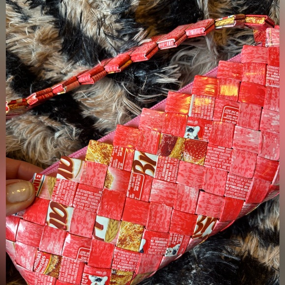Recycled Wrapper Purse - Picture 4 of 8